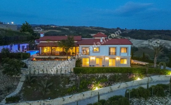 Stunning Farmhouse with Sea and Nature Views For Sale