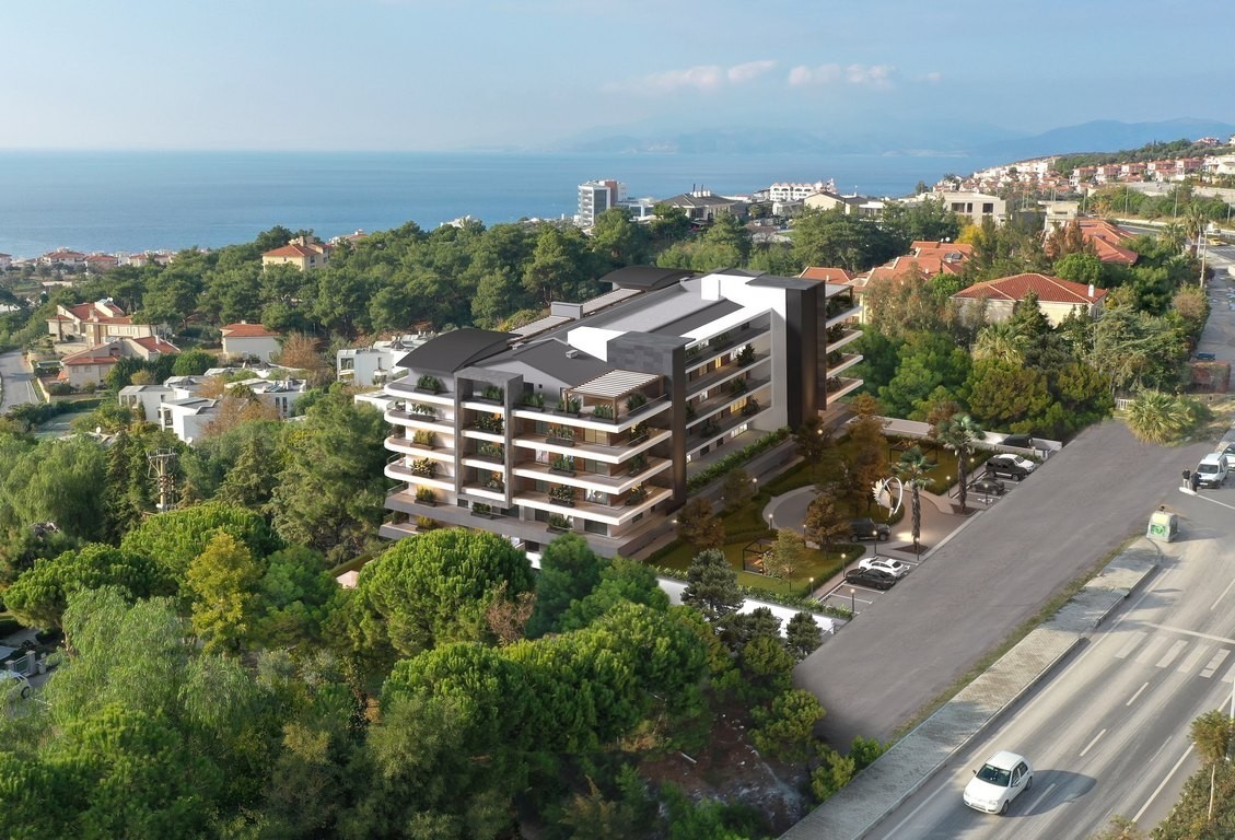 LUXURY LIVING IN THE HEART OF THE CITY WITH SPECTACULAR SEA VIEWS