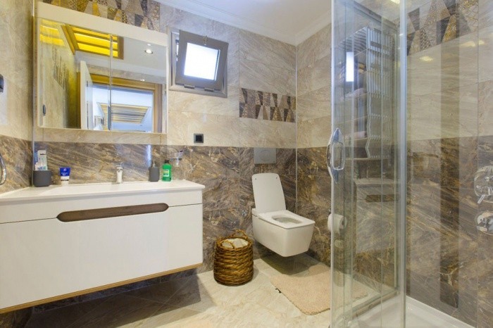 РОСКОШНАЯ ОТДЕЛЬНАЯ ВИЛЛА В ЦЕНТРЕ КУШАДАСЫ.