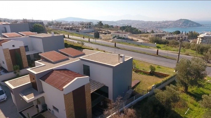 РОСКОШНАЯ ОТДЕЛЬНАЯ ВИЛЛА В ЦЕНТРЕ КУШАДАСЫ.