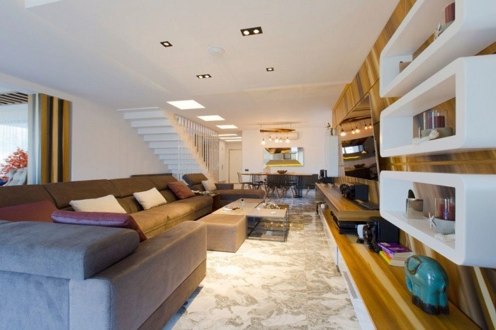 РОСКОШНАЯ ОТДЕЛЬНАЯ ВИЛЛА В ЦЕНТРЕ КУШАДАСЫ.