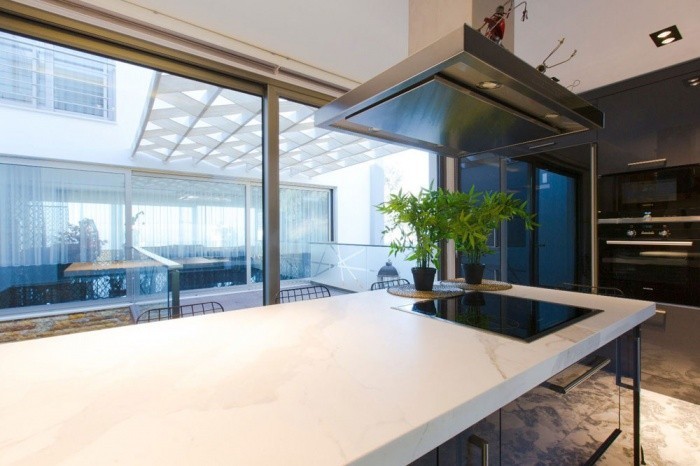 РОСКОШНАЯ ОТДЕЛЬНАЯ ВИЛЛА В ЦЕНТРЕ КУШАДАСЫ.