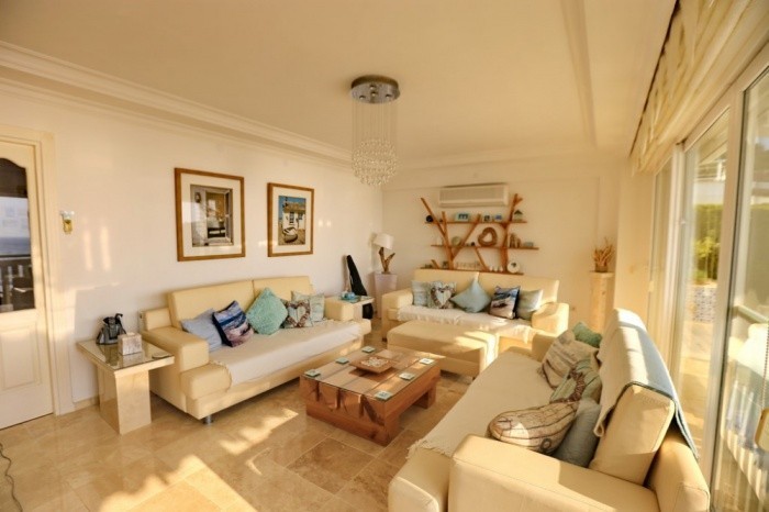 ОТДЕЛЬНАЯ ВИЛЛА С ЧАСТНЫМ БАССЕЙНОМ В КУШАДАСЫ.