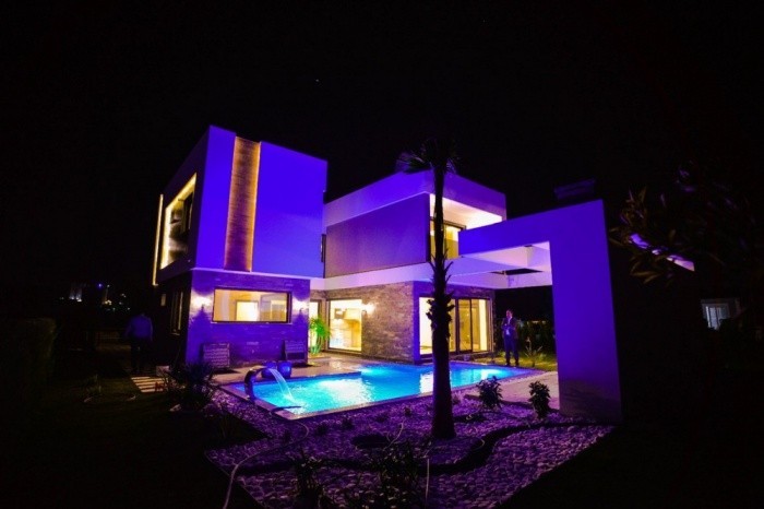 РОСКОШНЫЕ ОТДЕЛЬНЫЕ ВИЛЛЫ С ЧАСТНЫМ БАССЕЙНОМ В АДАНЕ.