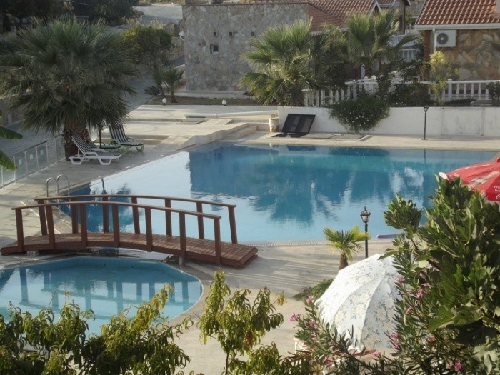 ОТДЕЛЬНАЯ ВИЛЛА ИЗ КАМНЯ В КУШАДАСЫ.