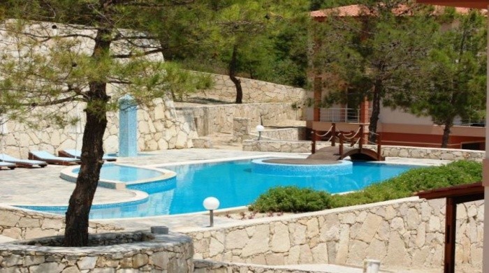 ОТДЕЛЬНАЯ ВИЛЛА С ЧАСТНЫМ БАССЕЙНОМ В КУШАДАСЫ.