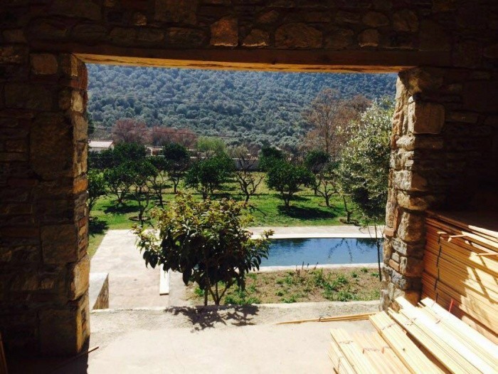 ОТДЕЛЬНАЯ ВИЛЛА ИЗ КАМНЯ С ЧАСНЫМ УЧАСТКОМ ПЛОЩАДЬЮ 4680 М2 В СЕЛЬЧУК.