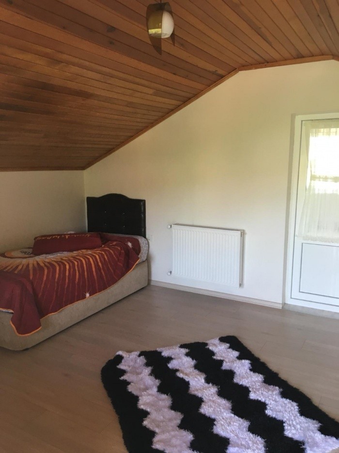 ДОМ С ЧАСТНЫМ САДОВЫМ УЧАСТКОМ ПЛОЩАДЬЮ 2340 М2 В КУШАДАСЫ.