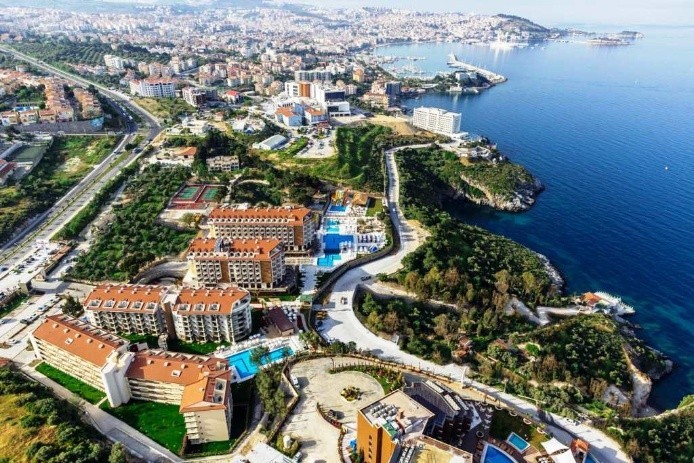 Luxury Fully Furnished 1 Bedroomed Apartment in Ramada Resort Kusadasi