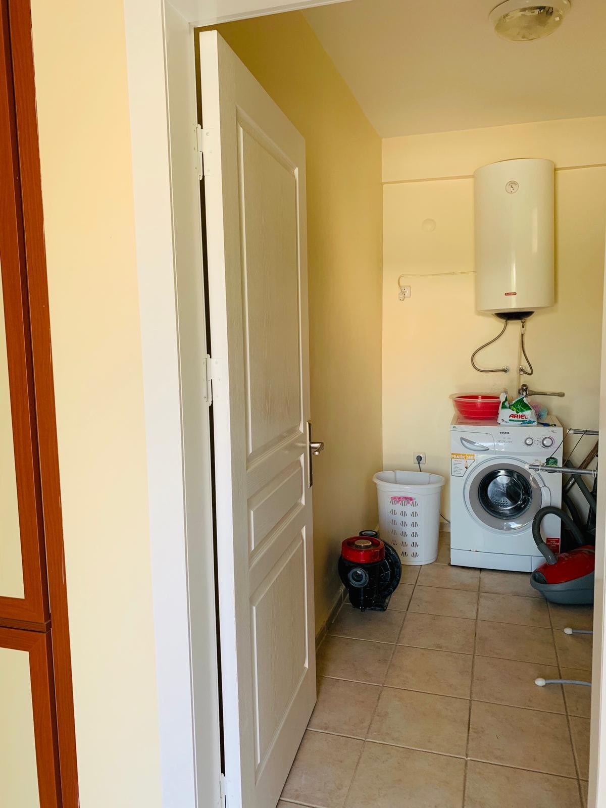 Detached Villa with Pool and 1000sqm Private Garden in Kusadasi