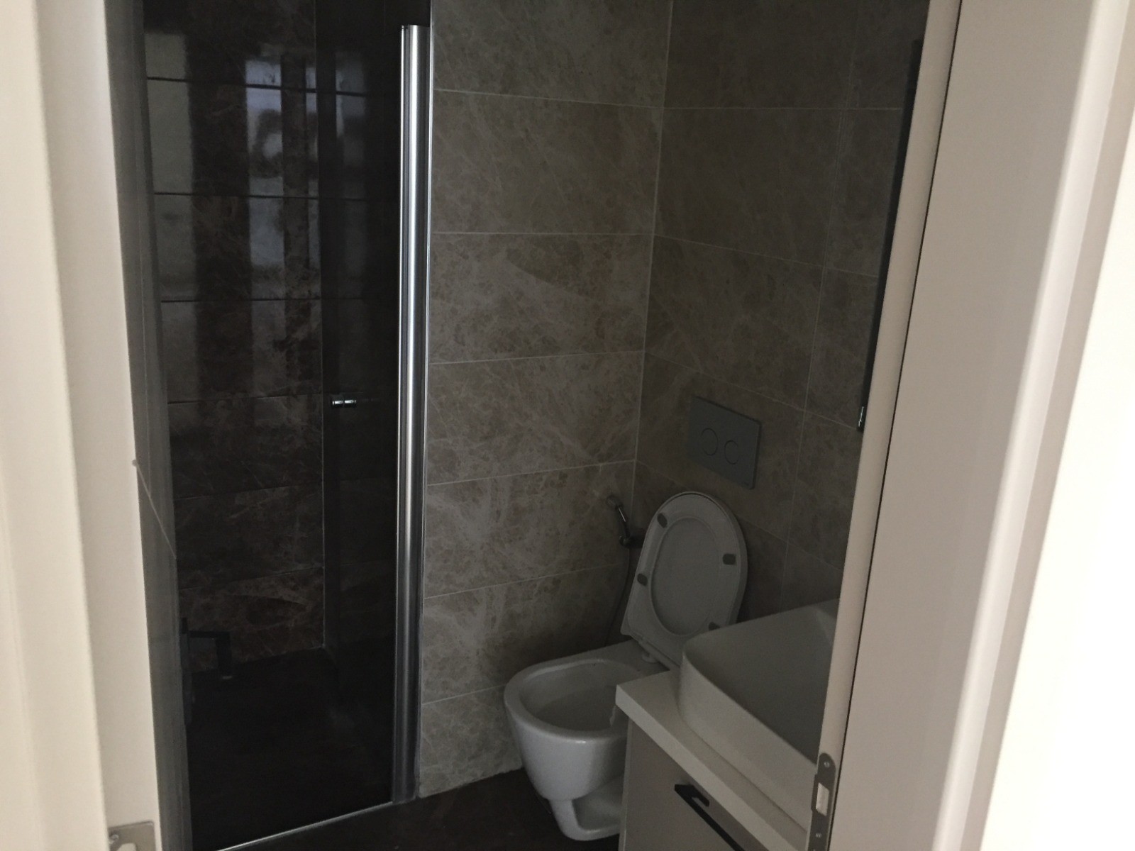 НОВАЯ КВАРТИРА 3+1 В КУШАДАСЫ.