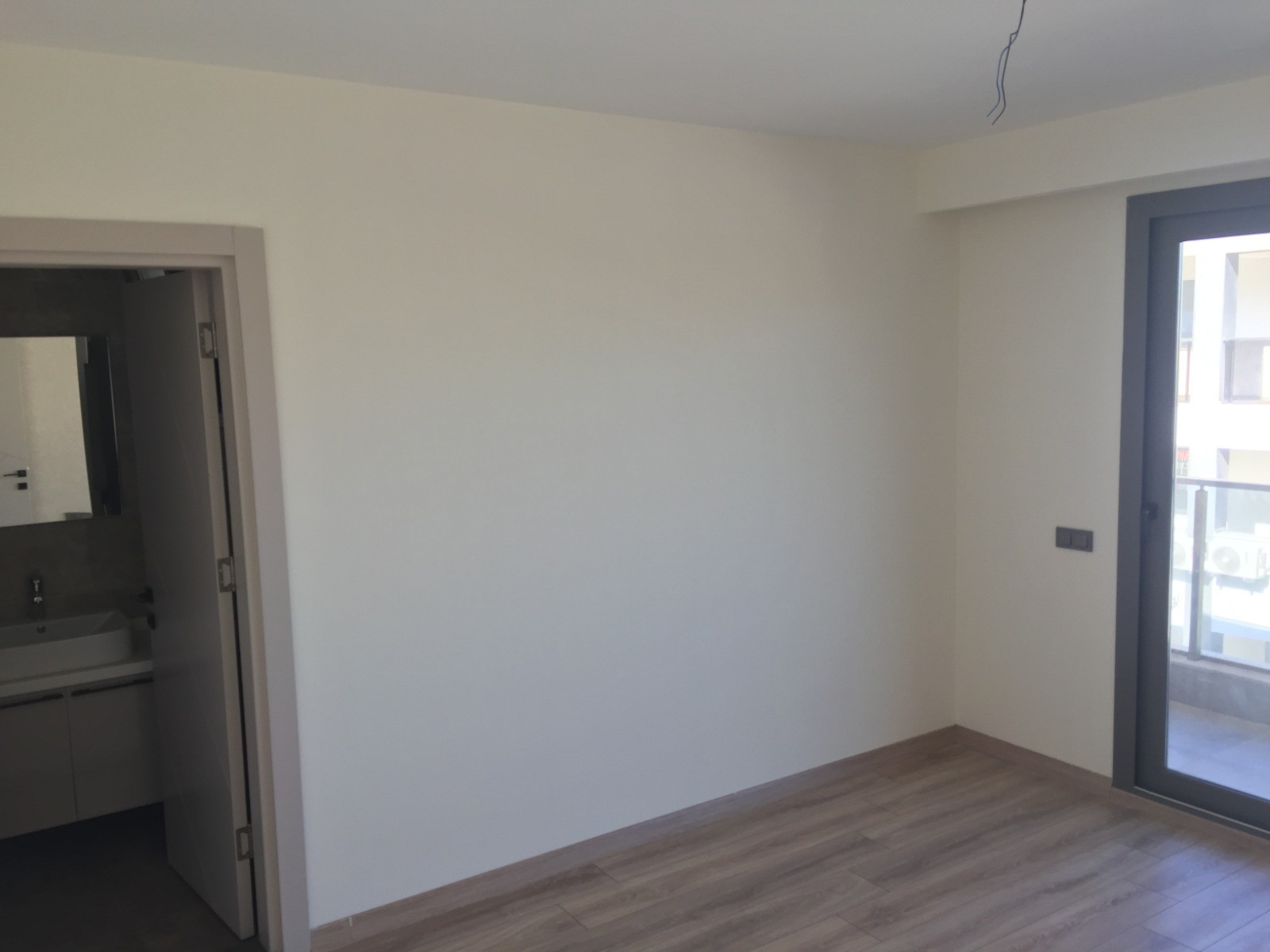 НОВАЯ КВАРТИРА 3+1 В КУШАДАСЫ.