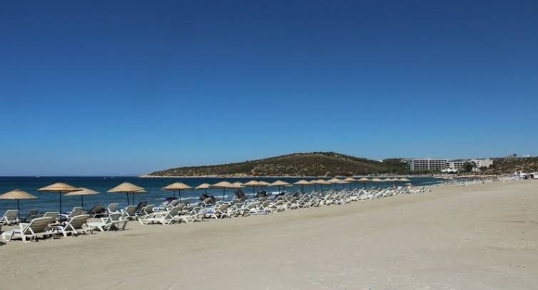 ОТДЕЛЬНАЯ ВИЛЛА С ЧАСТНЫМ БАССЕЙНОМ В КУШАДАСЫ.