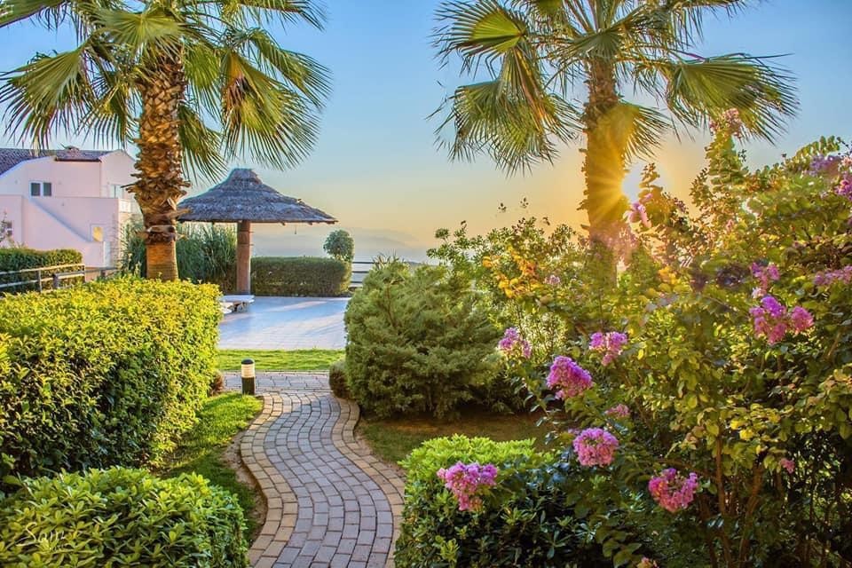 FULLY FURNİSHED 2 BEDROOMED RESIDENCE  GOLF CLUB