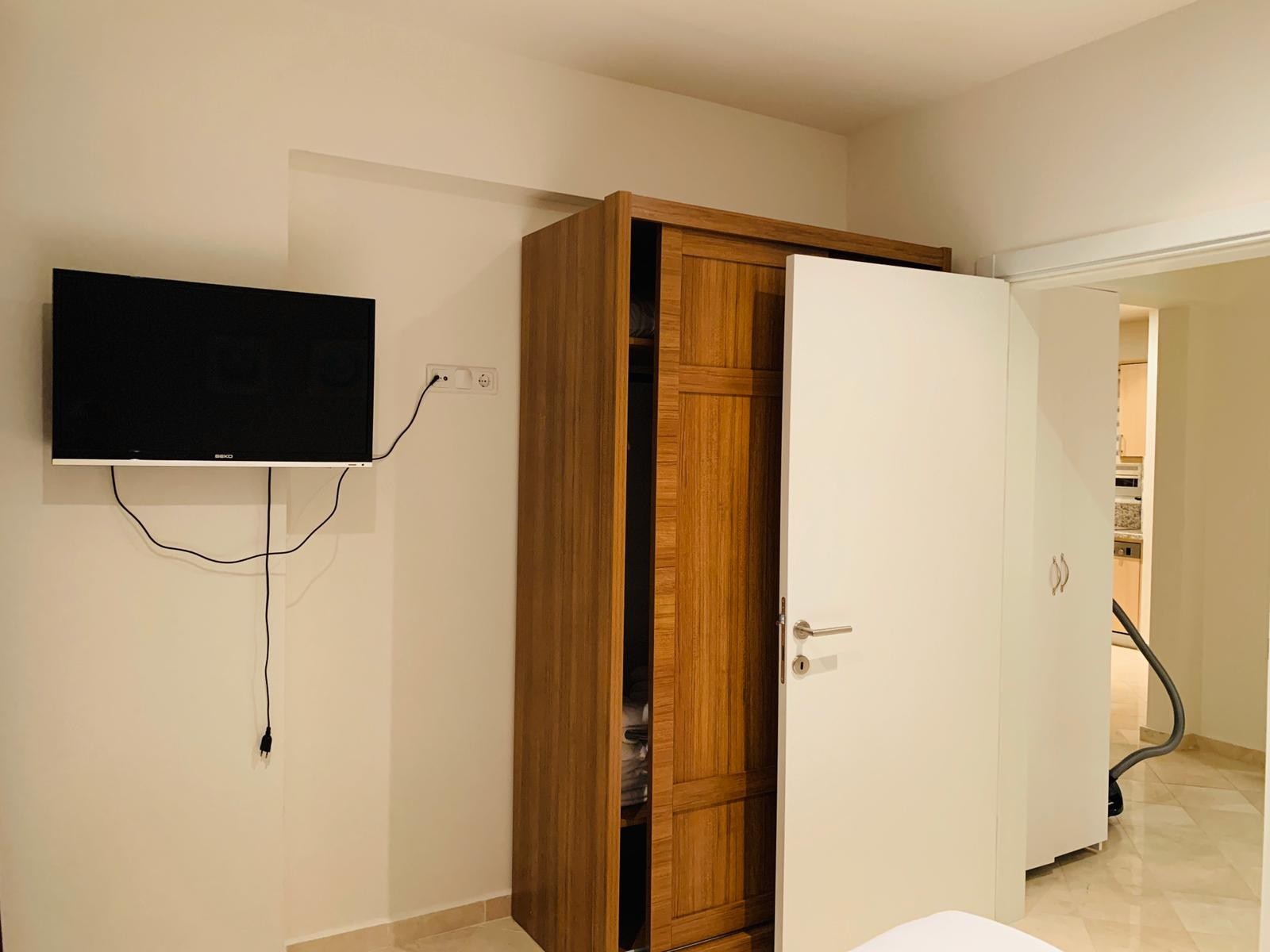 FULLY FURNİSHED 2 BEDROOMED RESIDENCE  GOLF CLUB