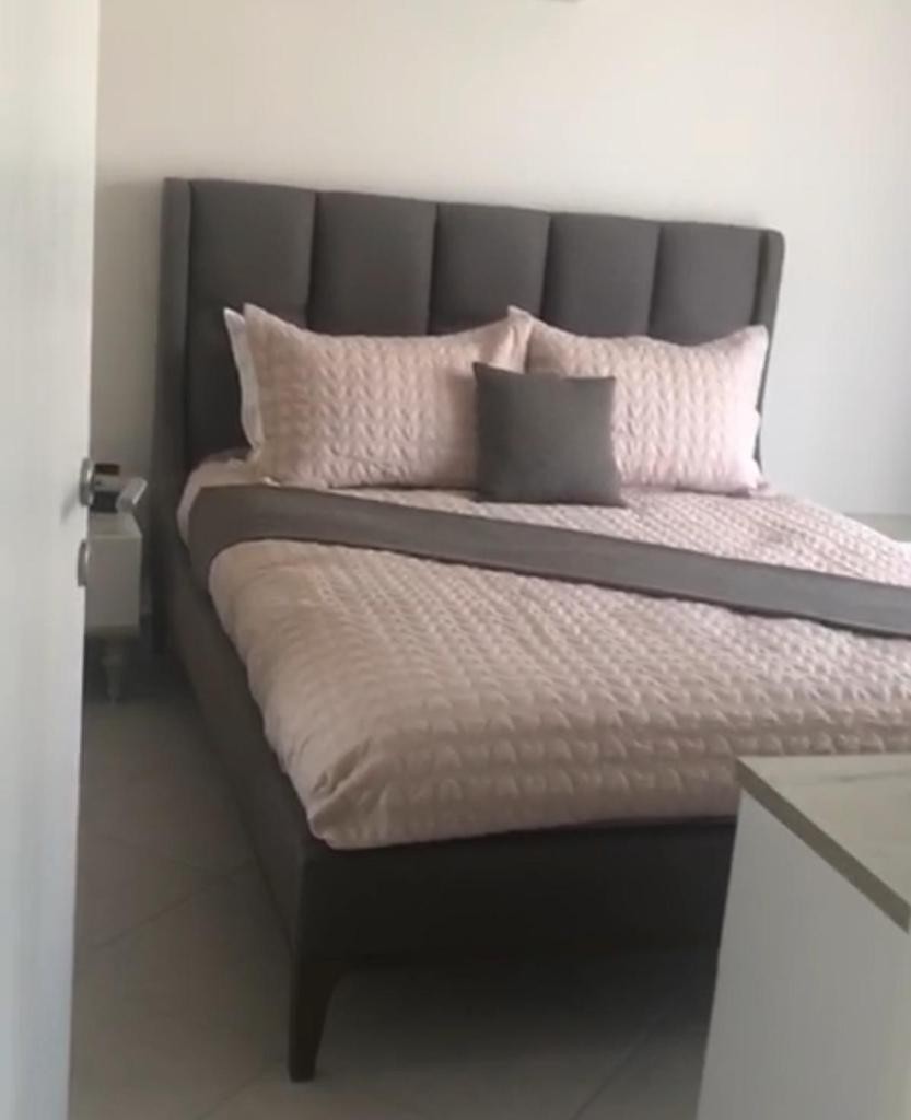 BRAND NEW UNFURNISHED 2 BED RESIDENCE GOLF CLUB