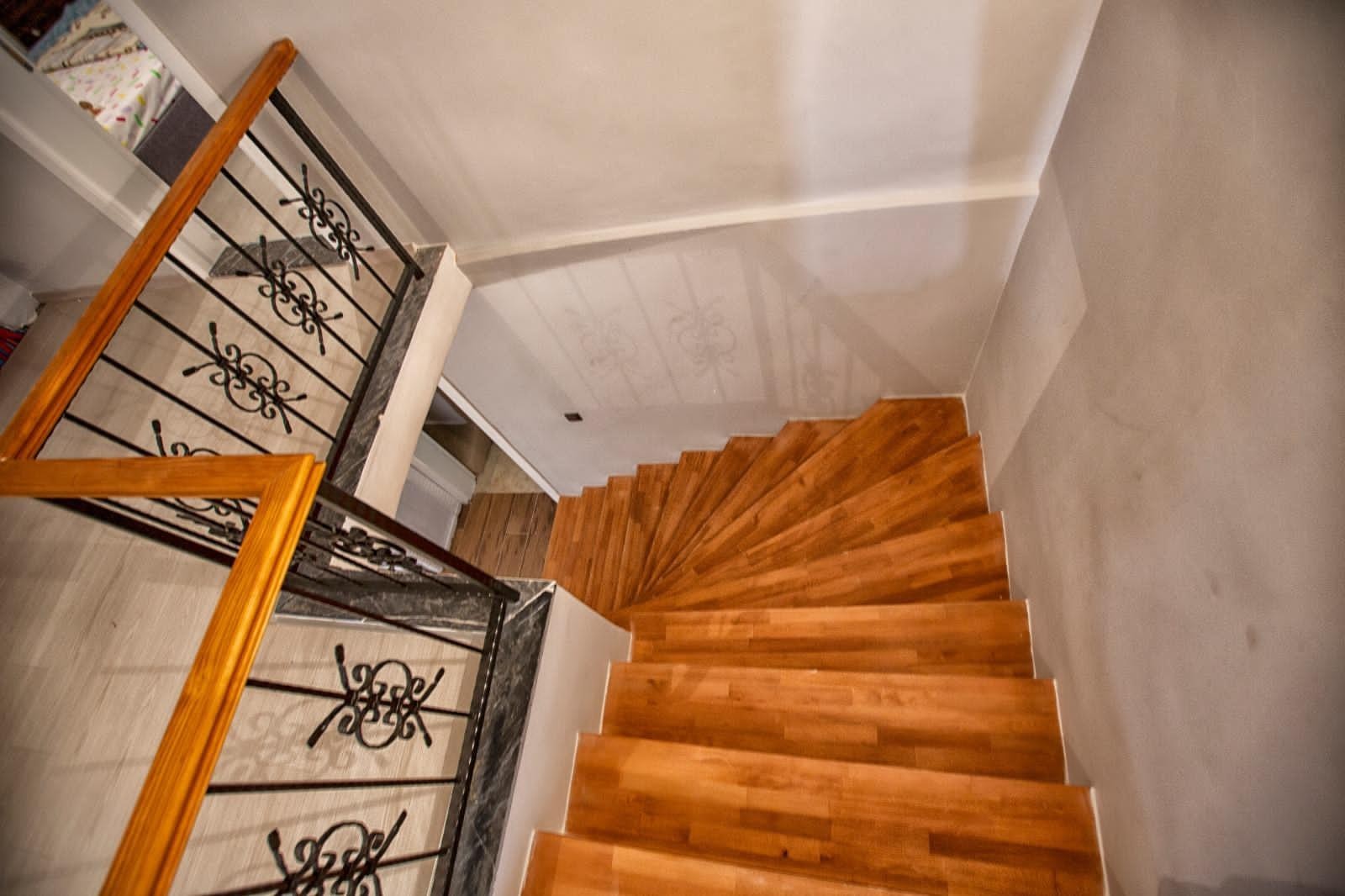 LUXURY FARM HOUSE ON PRIVATE LAND