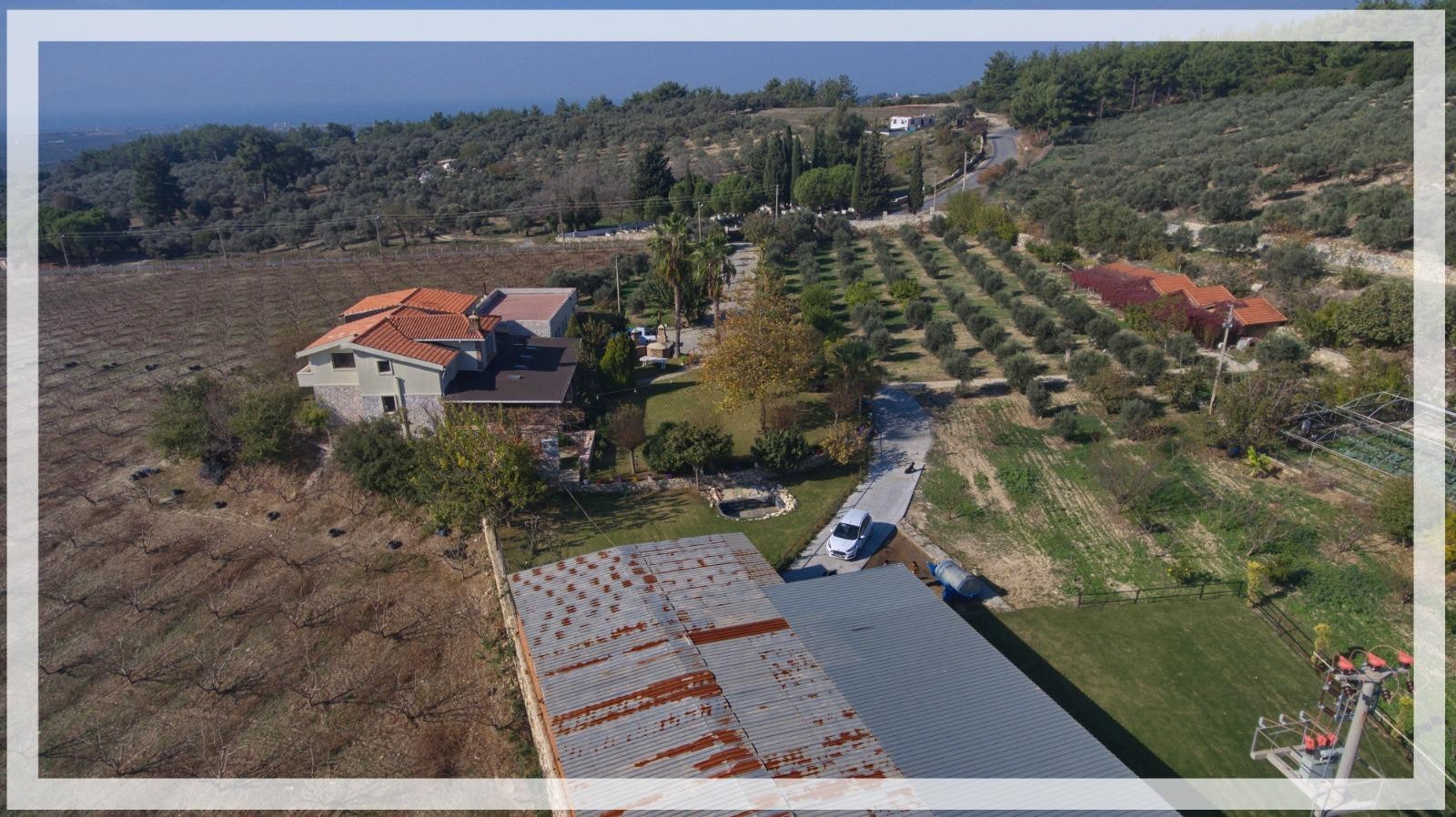 LUXURY FARM HOUSE ON PRIVATE LAND