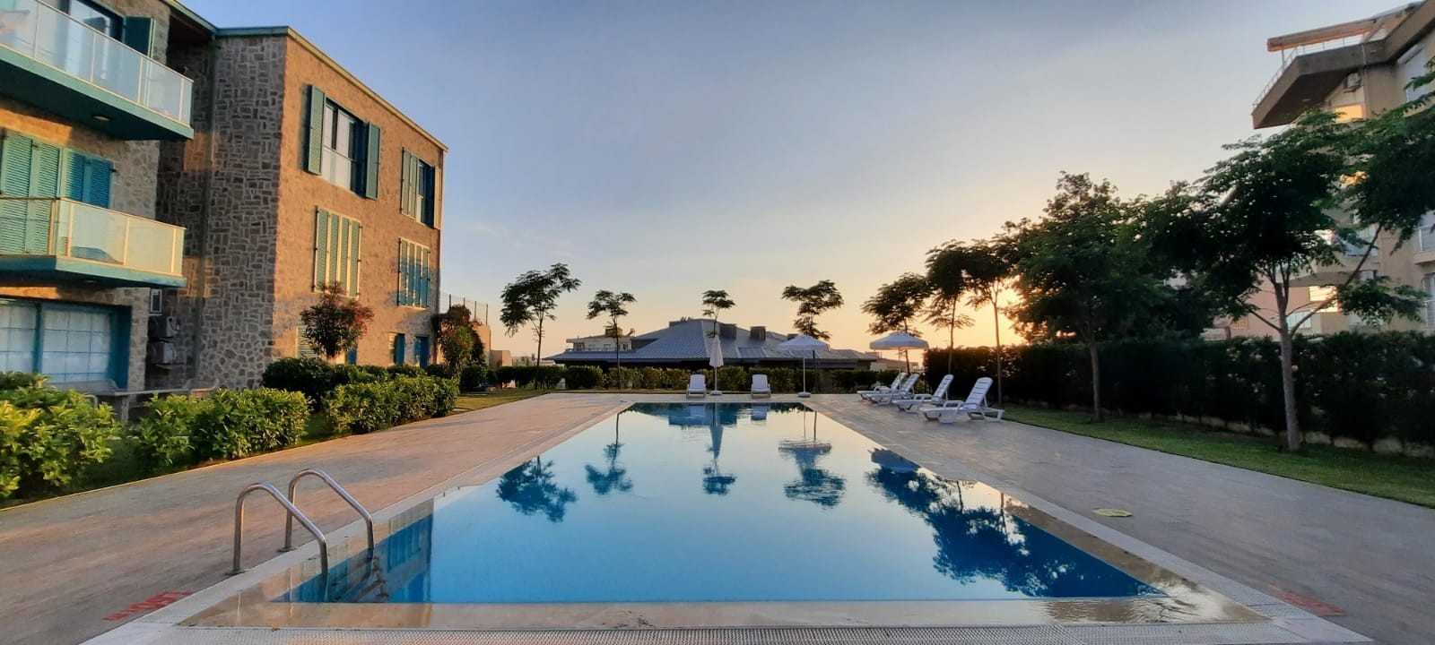 KUSADASI MARINA GARDEN FLOOR LUX FULLY FURNISHED BRAND NEW RESIDENCE