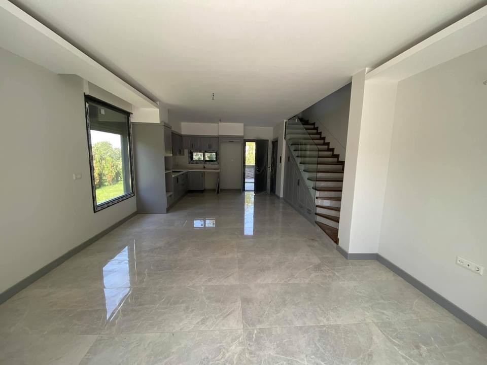 ОТДЕЛЬНАЯ ВИЛЛА С ЧАСТНЫМ БАССЕЙНОМ В КУШАДАСЫ.