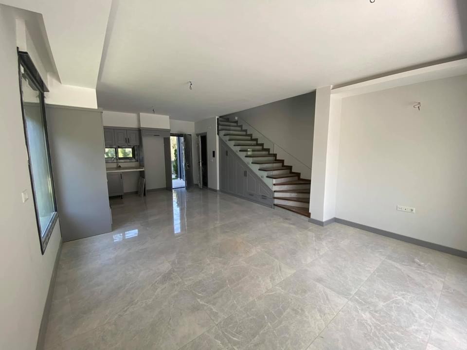 ОТДЕЛЬНАЯ ВИЛЛА С ЧАСТНЫМ БАССЕЙНОМ В КУШАДАСЫ.