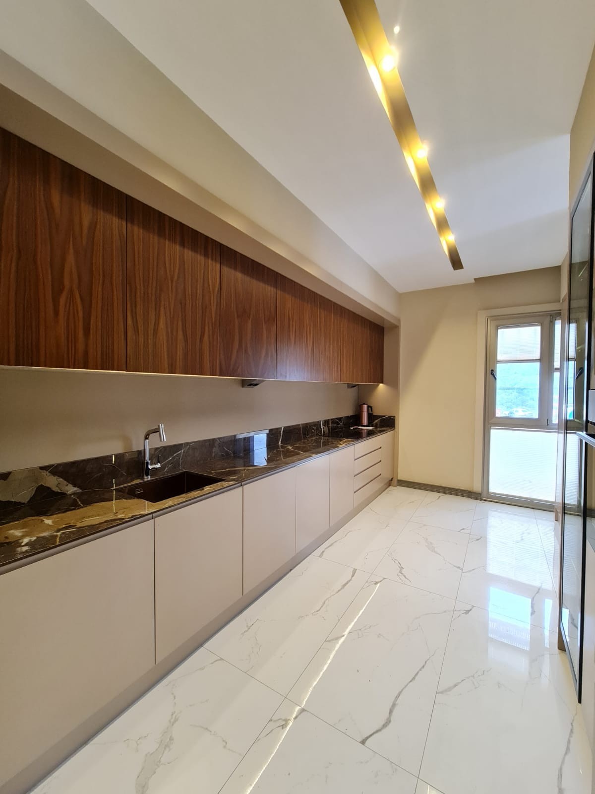 РОСКОШНЫЕ НОВЫЕ КВАРТИРЫ НА ПРОДАЖУ В КУШАДАСЫ.