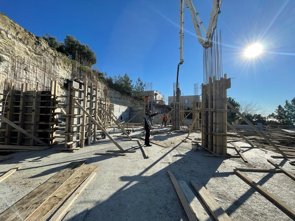 КВАРТИРА РЯДОМ С ПЛЯЖЕМ В КУШАДАСЫ.