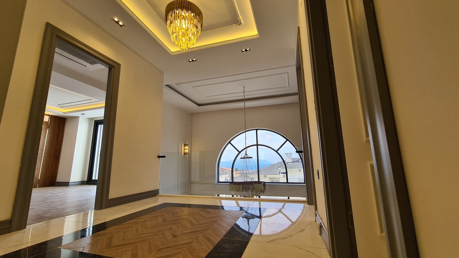 4 Bedroom Brand New Detached Villas for Sale in Kusadasi