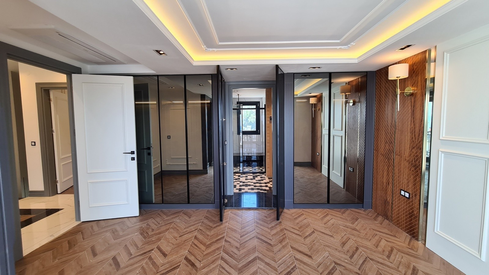 4 Bedroom Brand New Detached Villas for Sale in Kusadasi