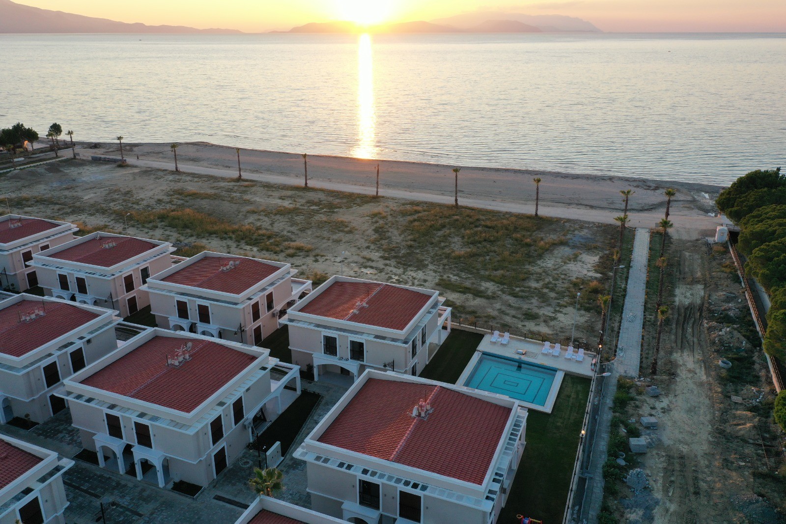 Beachfront Brand New 4 Bed 3 Bath Villas in Kusadasi Long Beach for Sale Prime Location