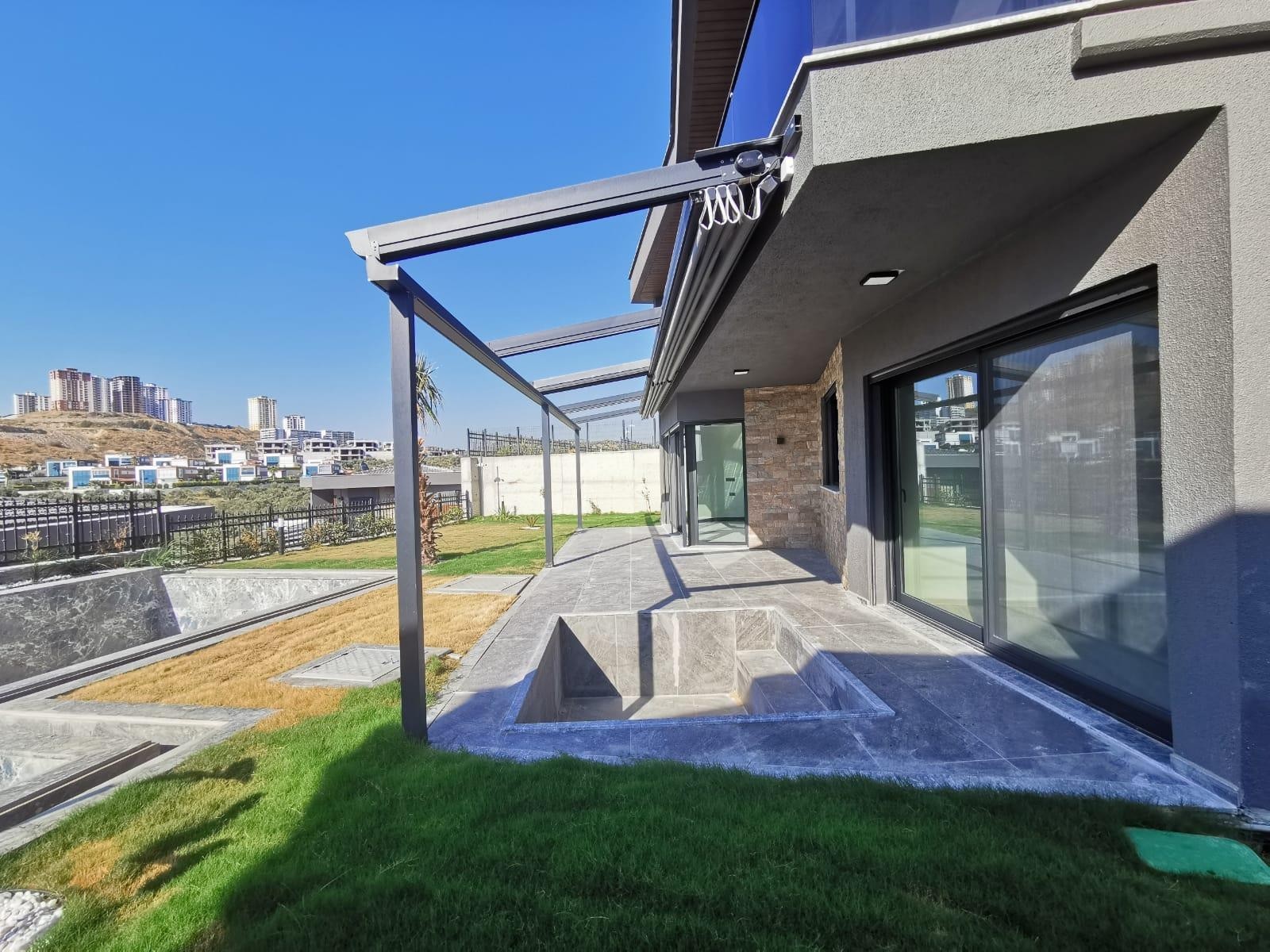 ELEGANT VILLA FOR SALE IN KUSADASI