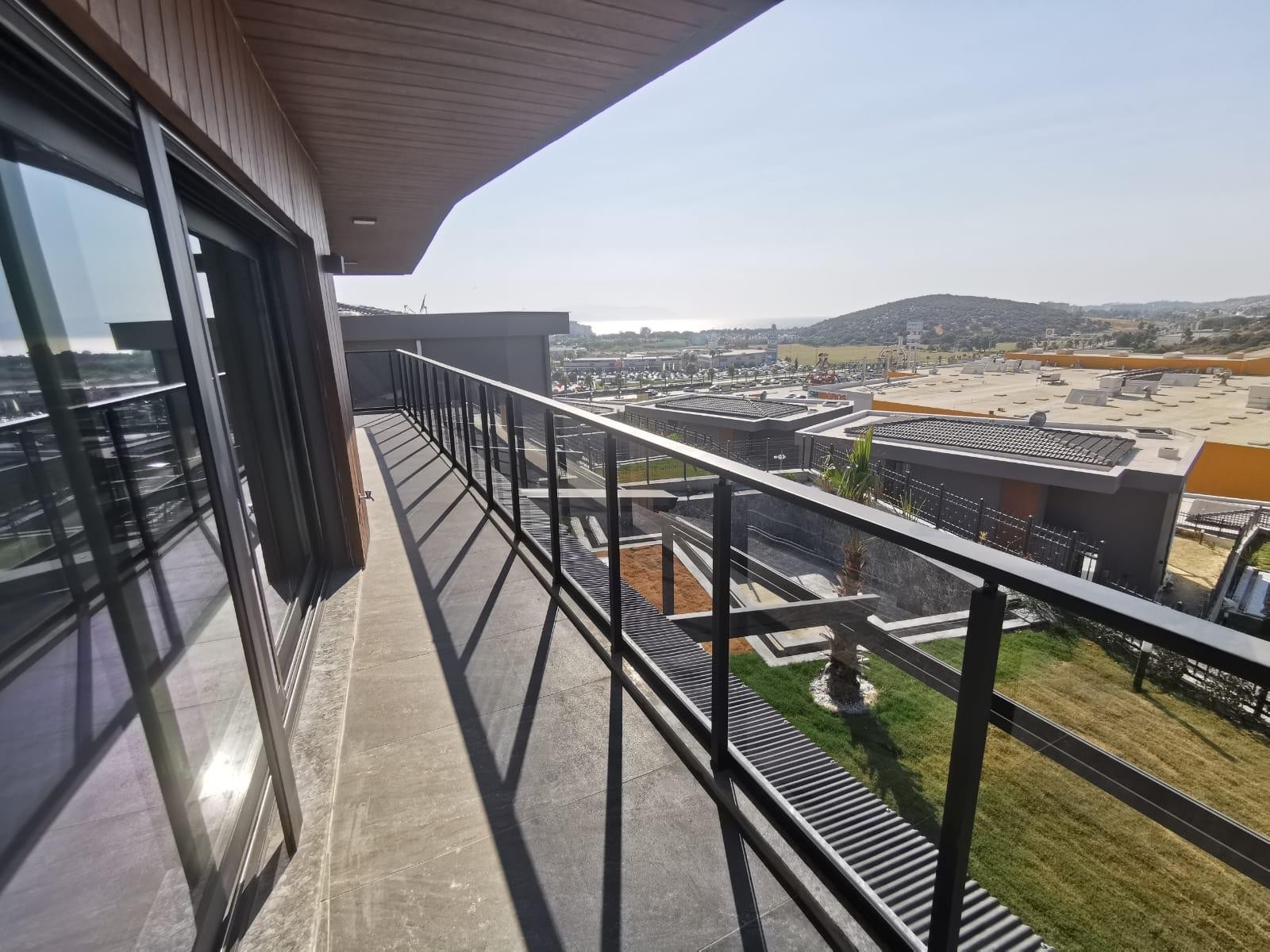 ELEGANT VILLA FOR SALE IN KUSADASI