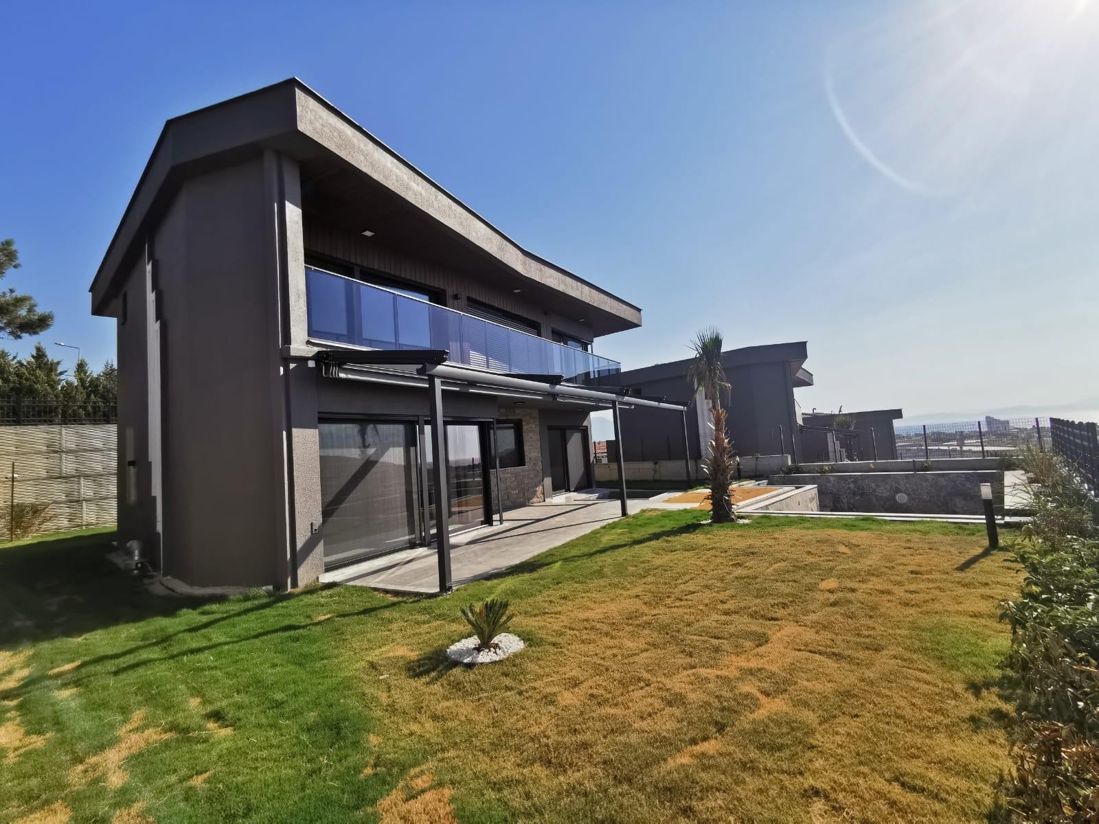 ELEGANT VILLA FOR SALE IN KUSADASI