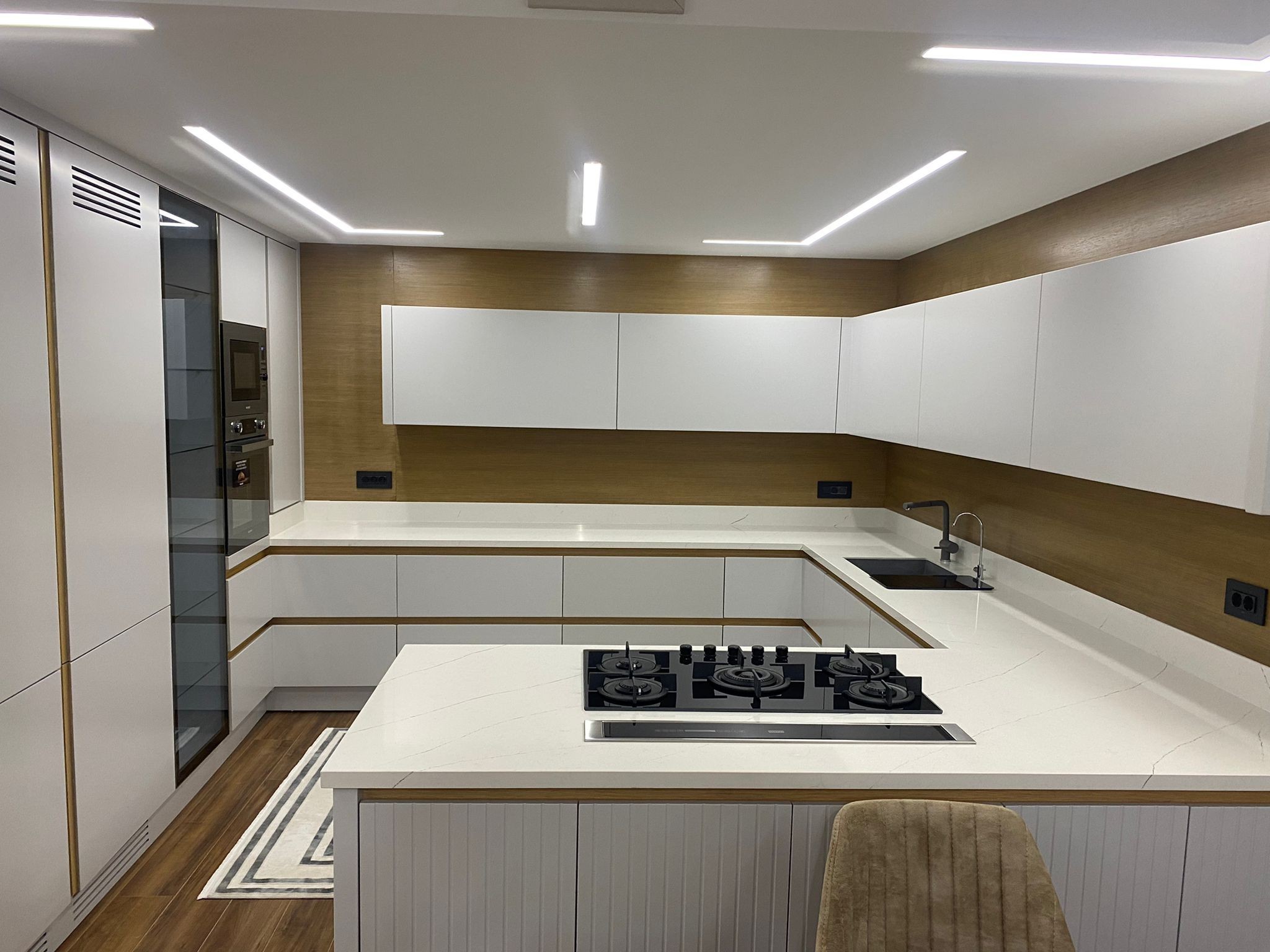 РОСКОШНАЯ ОТДЕЛЬНАЯ ВИЛЛА С ВИДОМ НА МОРЕ В КУШАДАСЫ.