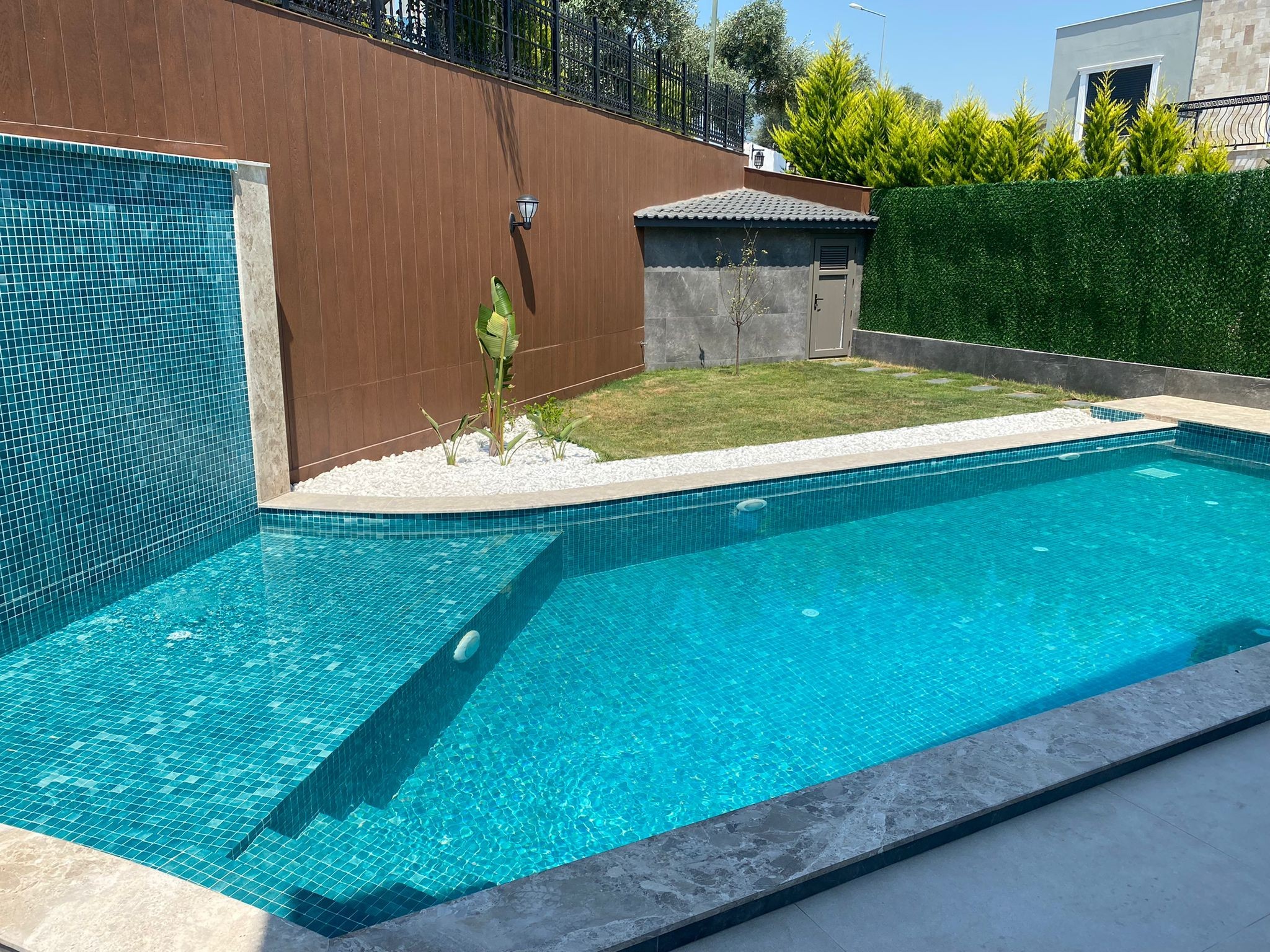 РОСКОШНАЯ ОТДЕЛЬНАЯ ВИЛЛА С ВИДОМ НА МОРЕ В КУШАДАСЫ.