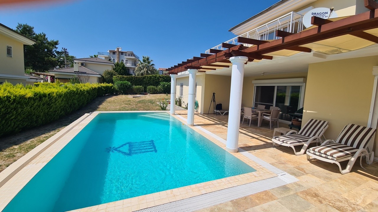 A magnificent villa in Kuşadası, offering both the tranquility of nature and close proximity to the city center.