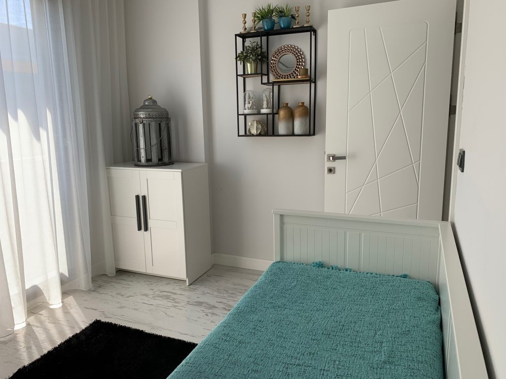 Close to the sea, with private parking, and near the city center, a magnificent villa is for sale.