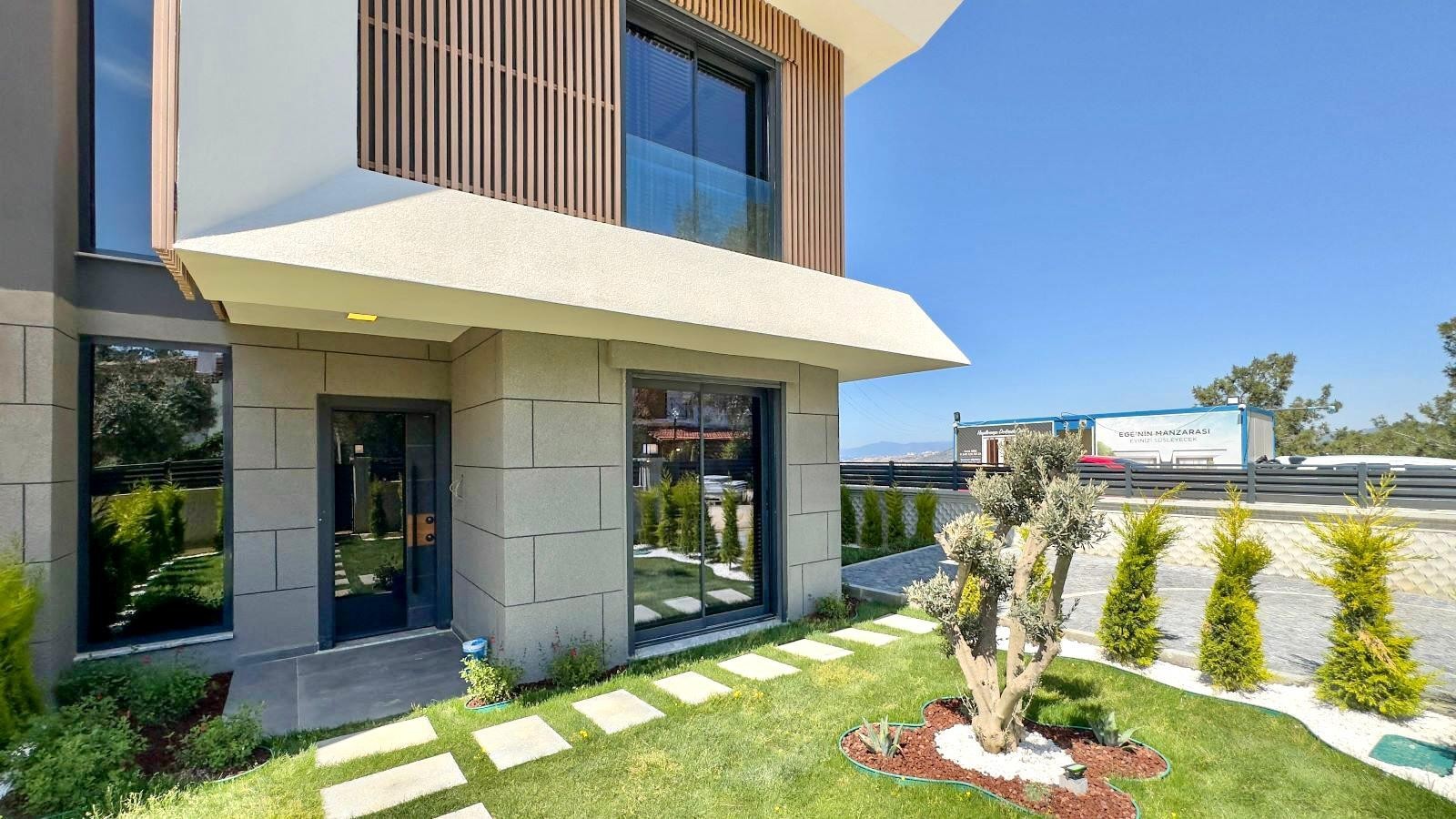 РОСКОШНЫЕ ВИЛЛЫ С ВИДОМ НА МОРЕ НА ПРОДАЖУ В КУШАДАСЫ.