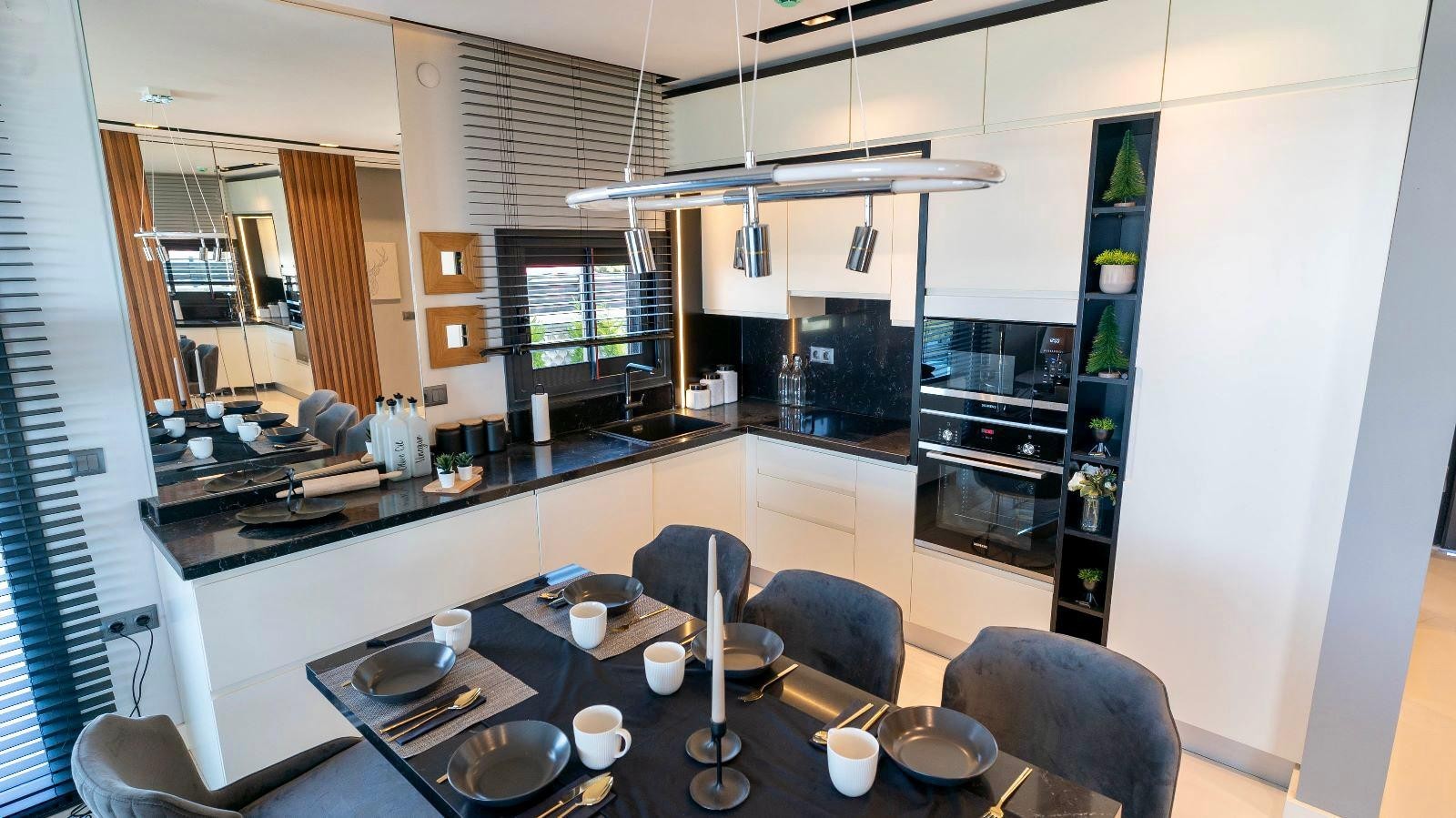 РОСКОШНЫЕ ВИЛЛЫ С ВИДОМ НА МОРЕ НА ПРОДАЖУ В КУШАДАСЫ.