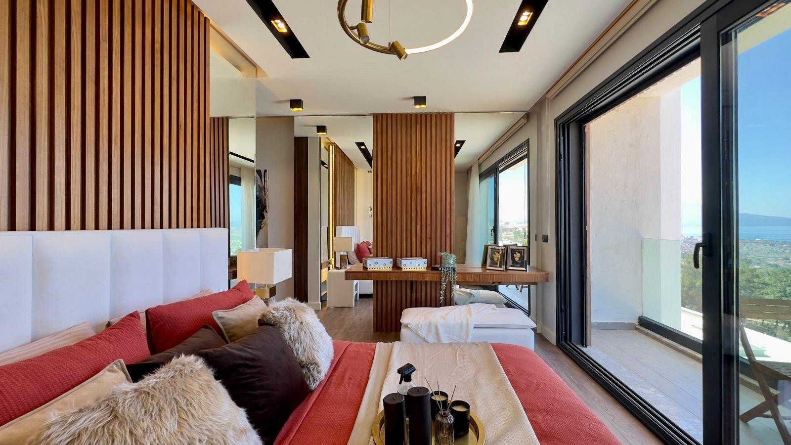 РОСКОШНЫЕ ВИЛЛЫ С ВИДОМ НА МОРЕ НА ПРОДАЖУ В КУШАДАСЫ.