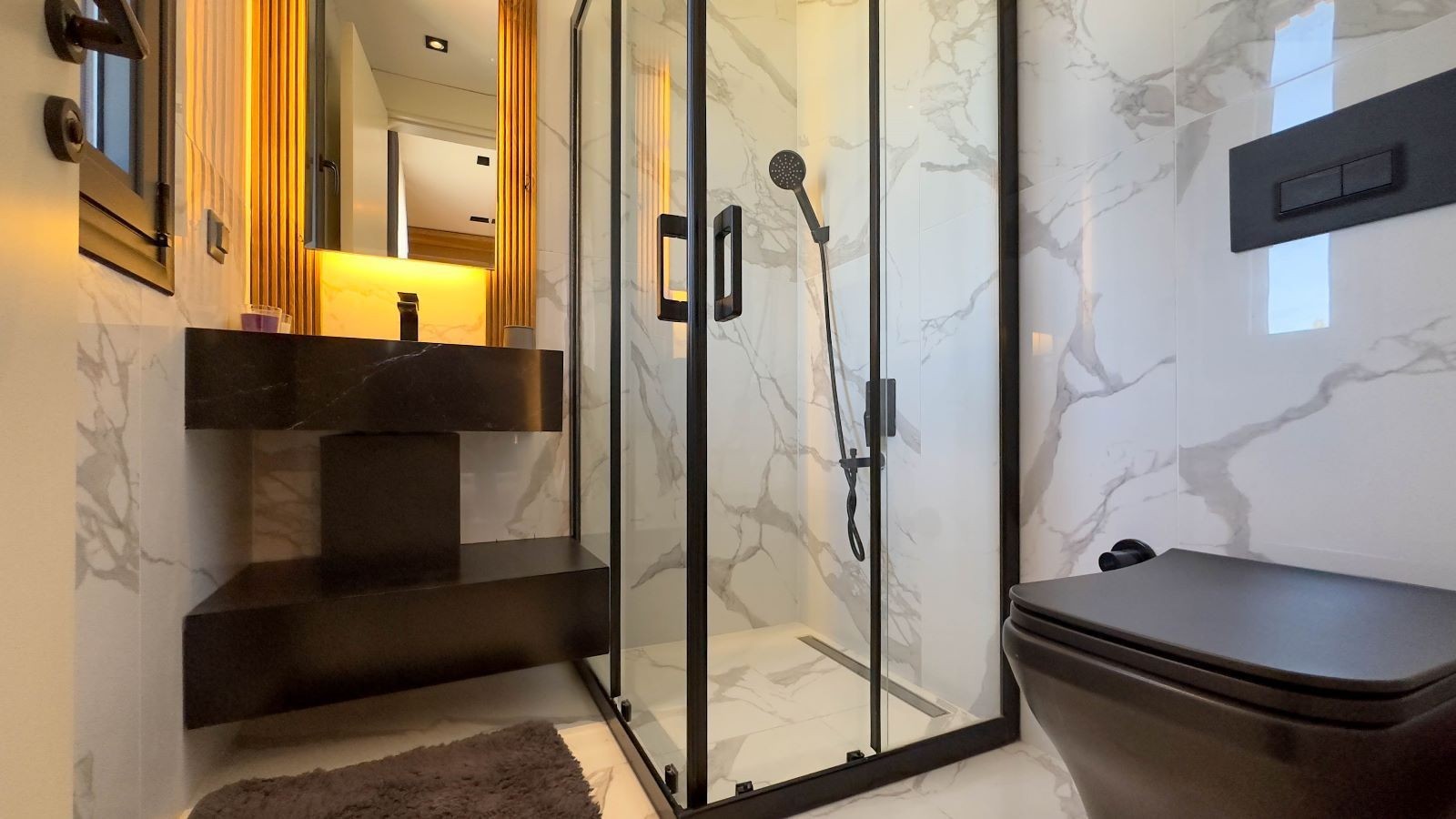 РОСКОШНЫЕ ВИЛЛЫ С ВИДОМ НА МОРЕ НА ПРОДАЖУ В КУШАДАСЫ.