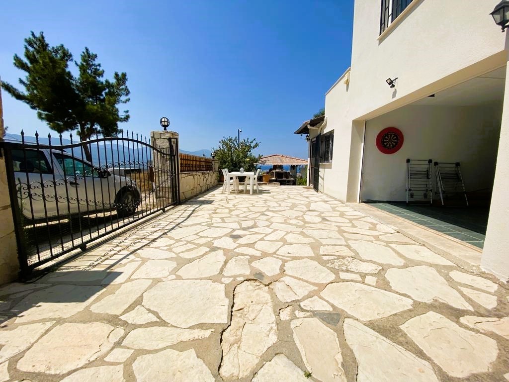 Seaview Luxury Villa: Private Pool, Security Systems, and More For Sale