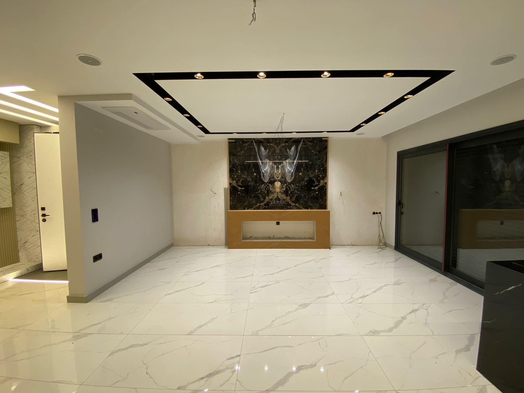 РОСКОШНЫЙ И СОВРЕМЕННЫЙ ДОМ В КУШАДАСЫ НА ПРОДАЖУ.