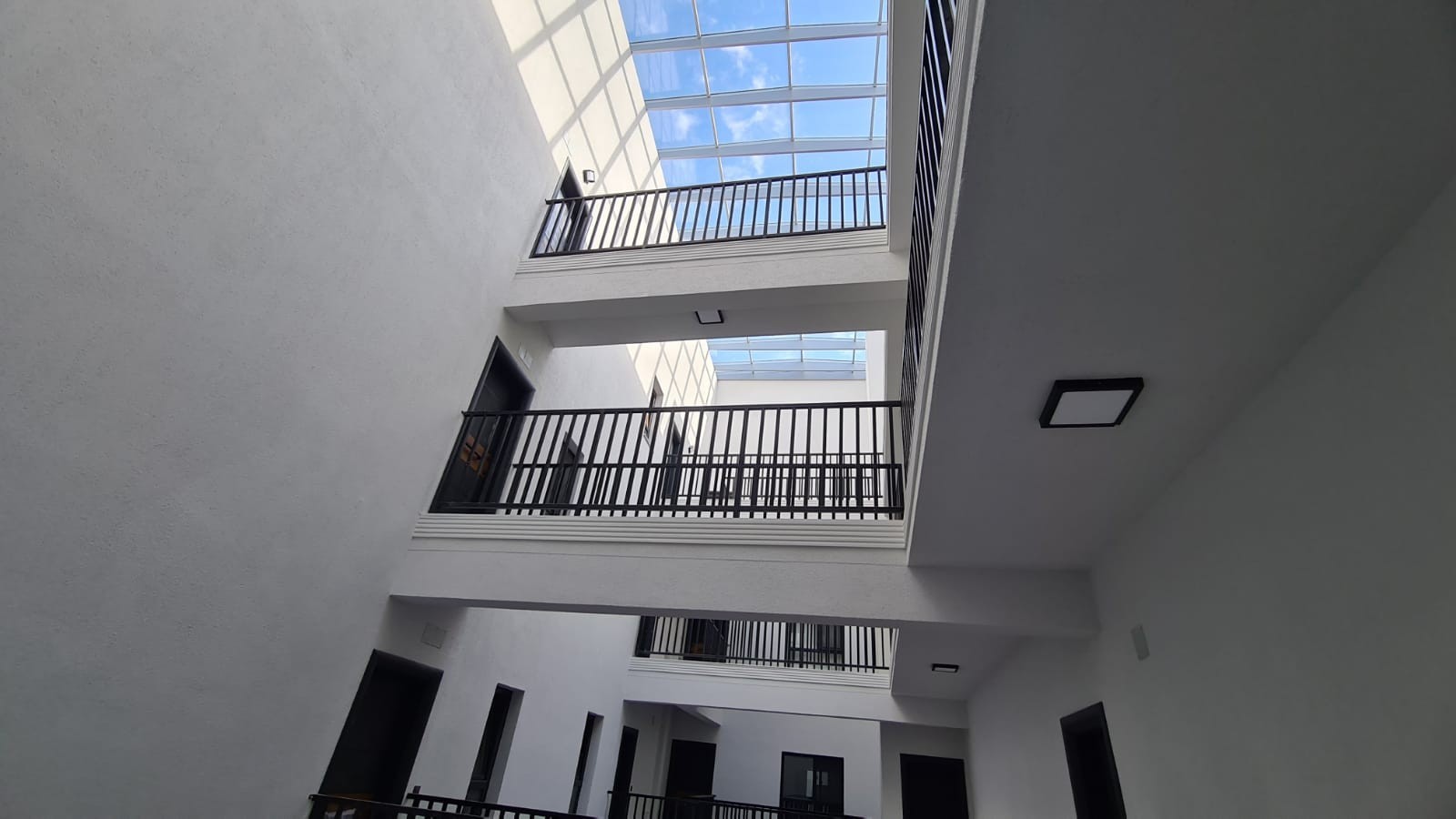 НОВЫЙ СОВРЕМЕННЫЙ ПРОЕКТ В КУШАДАСЫ.