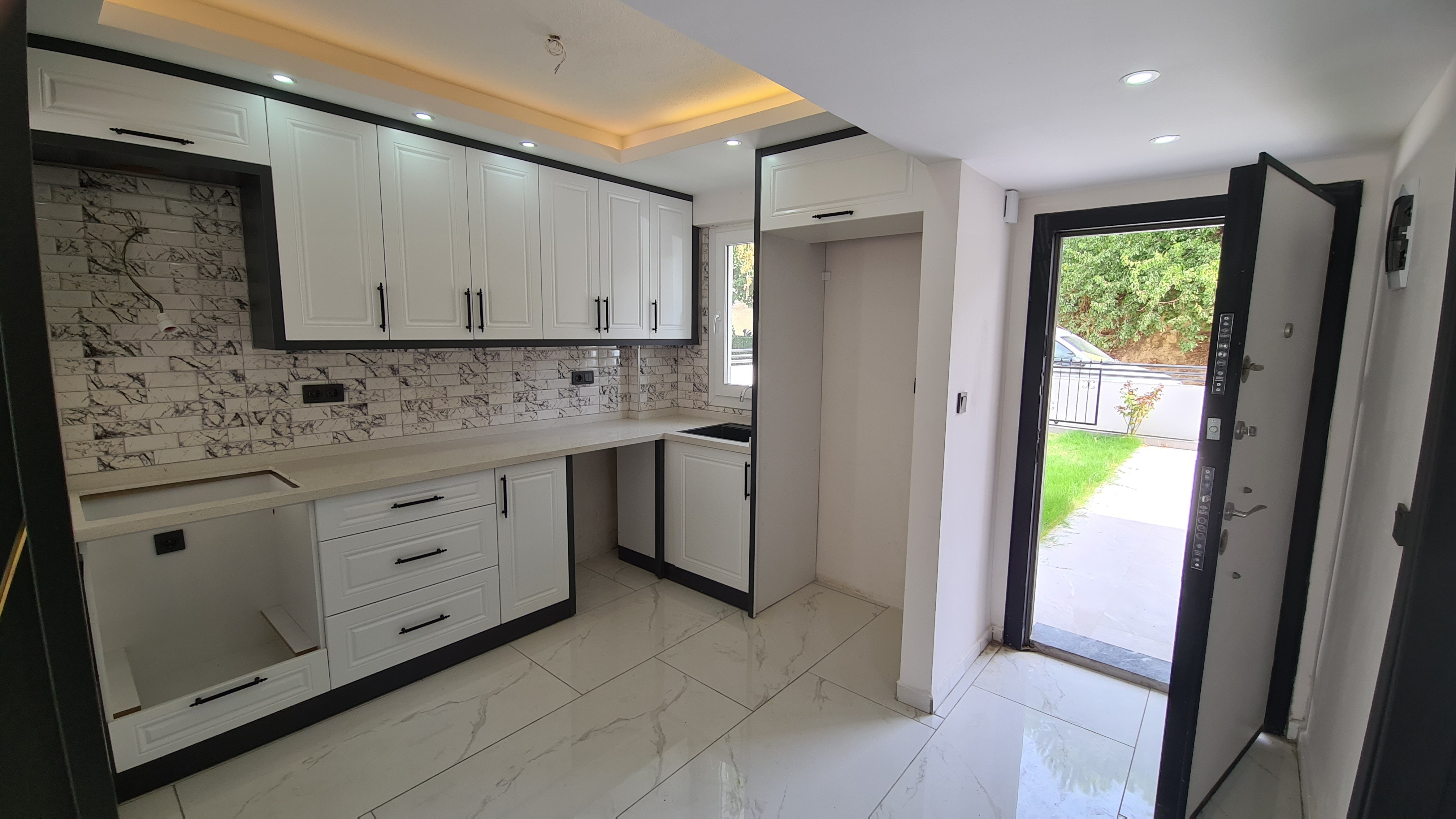 Opportunity Villa in the Marina