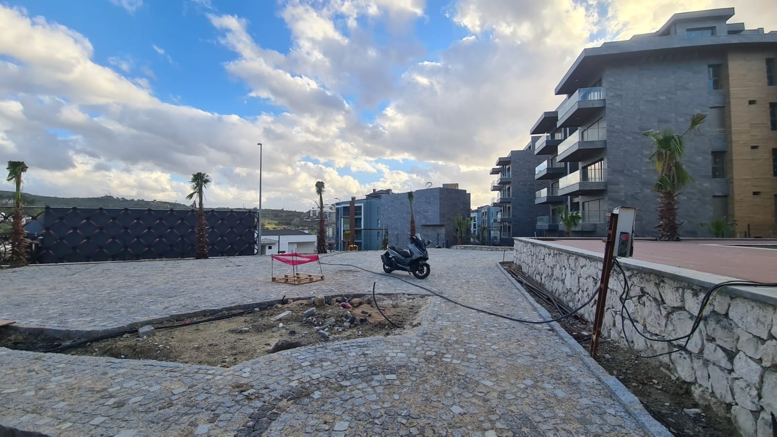 РОСКОШНЫЕ НОВЫЕ КВАРТИРЫ НА ПРОДАЖУ В КУШАДАСЫ.