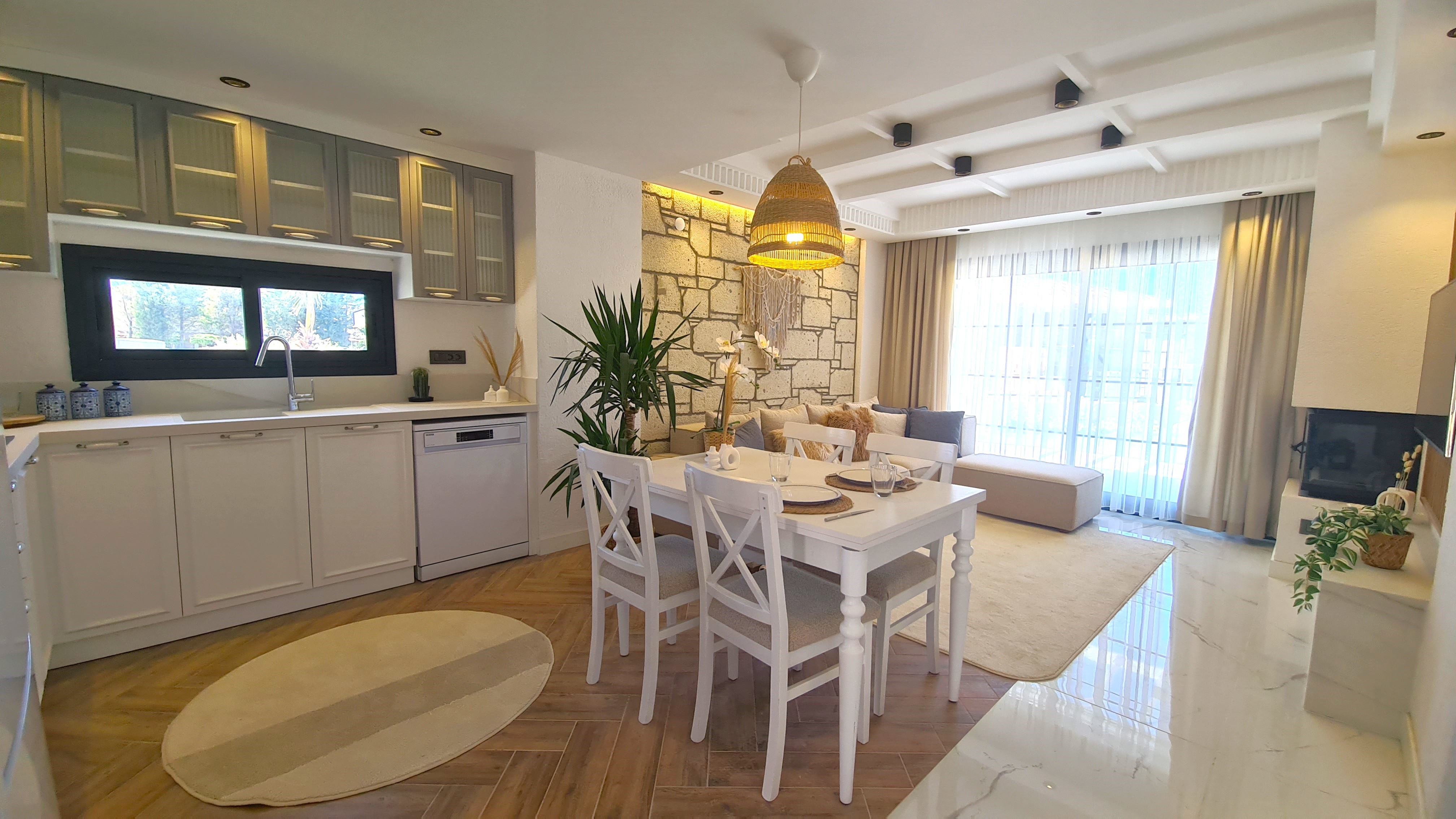 Country Style Semi-Detached Villa For Sale