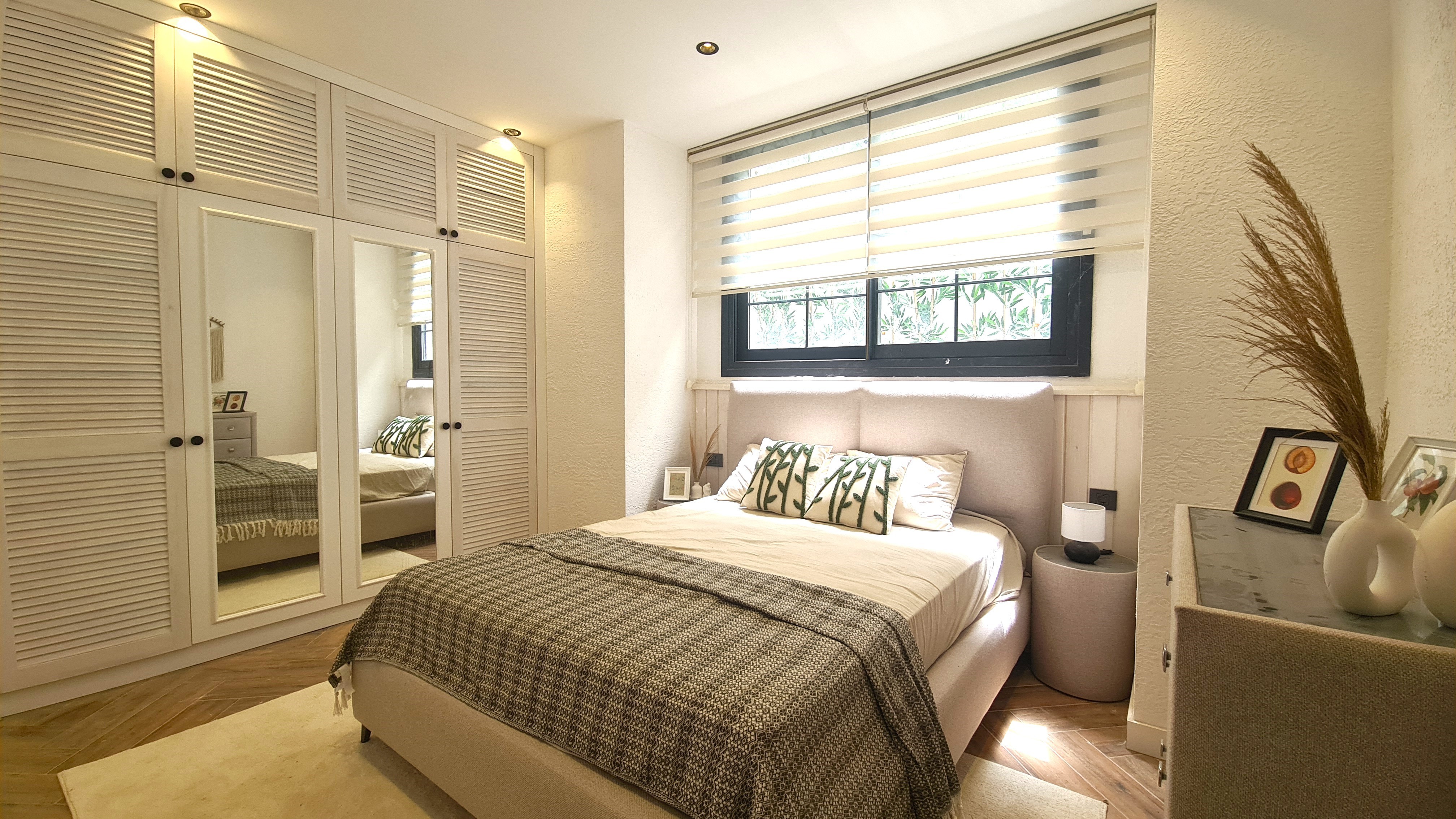 Country Style Semi-Detached Villa For Sale