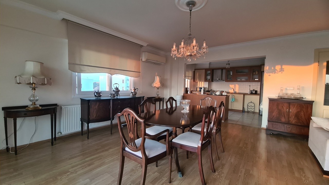 Aparment For Sale in City Center Just Opposite Marina