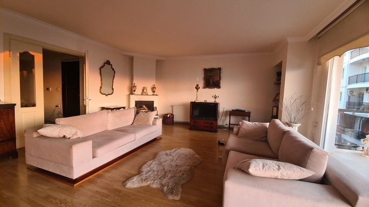 Aparment For Sale in City Center Just Opposite Marina